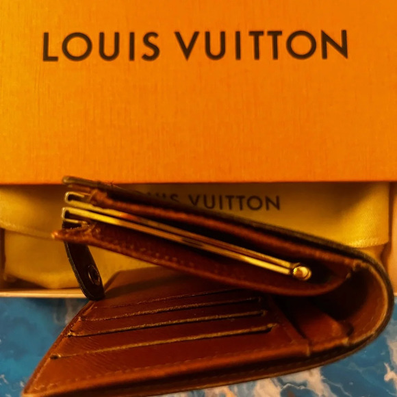 🍀 Louis Vuitton vintage monogram kiss lock wallet, GUC. - Picture 4 of 15